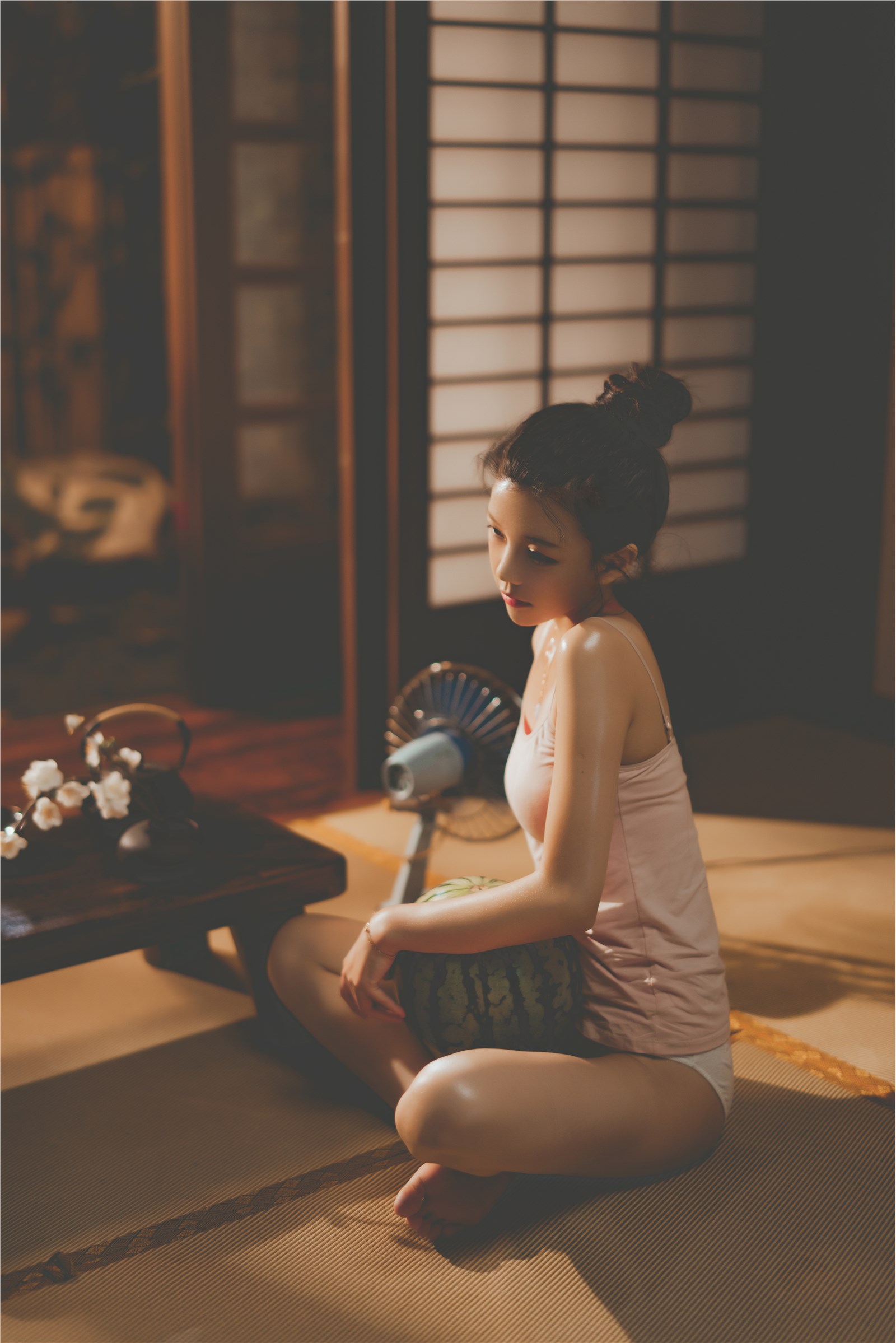 Single horsetail white tender girl crisp breast fengyun figure sexy hot photo(16)